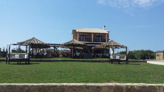 Vrahos Beach Snack Bar